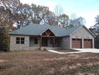 150 Hawthorne Ln, Savannah, TN 38372