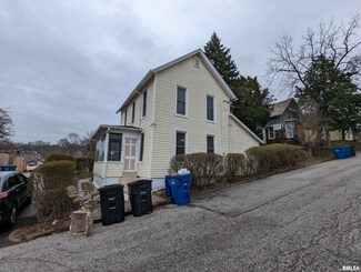 830 15th Street A, Moline, IL 61265