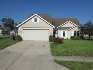2221 Heather Ct, Warsaw, IN 46580