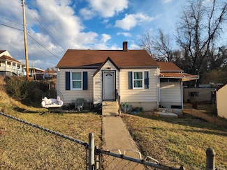 1612 Monsview Place, Lynchburg, VA 24504