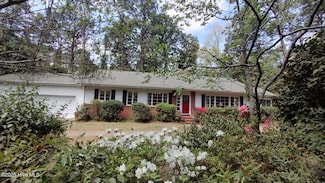230 Pine Grove Rd, Southern Pines, NC 28387