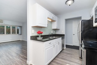 4351 Parklawn Ave Unit 7E, Edina, MN 55435