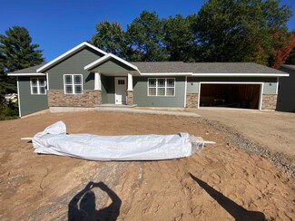 4306 Indian Springs Dr, Wausau, WI 54401