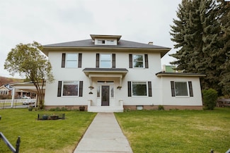 208 E James St, Colfax, WA 99111