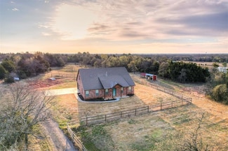 5750 N Henney Place, Choctaw, OK 73020