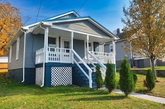 909 N Pocahontas Ave, Covington, VA 24426