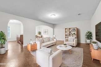 7398 Palm Hills Dr, Jacksonville, FL 32244