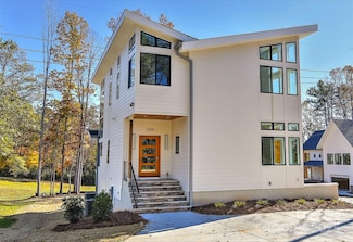 569 Evergreen Rd, Clover, SC 29710