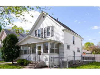 822 10th Ave SW, Cedar Rapids, IA 52404