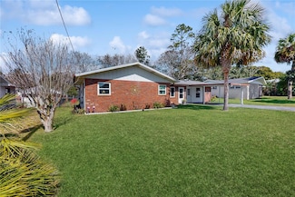 21615 SW Raintree St, Dunnellon, FL 34431