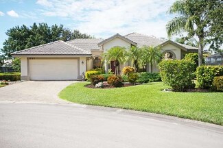 11727 Pintail Ct, Naples, FL 34119