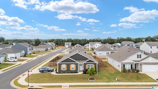 664 Koslin Ct, Calera, AL 35040