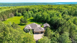24321 Forsman Rd, Hancock, MI 49930