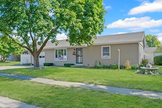 1412 Greenridge Dr, Urbana, IL 61802