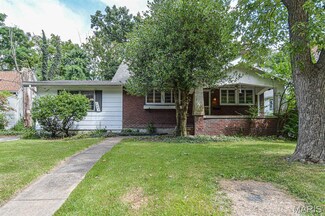 1045 Tuxedo Blvd, Saint Louis, MO 63119