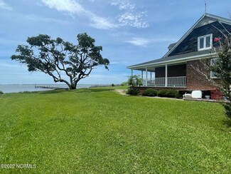 141 Salter Dr, Newport, NC 28570