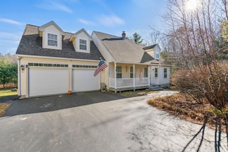 8 Pond View Rd, Old Orchard Beach, ME 04064