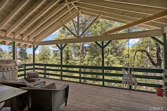 31785 Wagon Wheel Dr, Running Springs, CA 92382