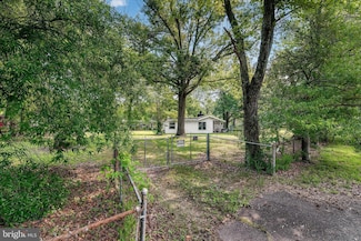 7626 Wiley Dr, Lorton, VA 22079