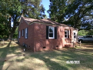 320 E Camellia Dr, Camilla, GA 31730