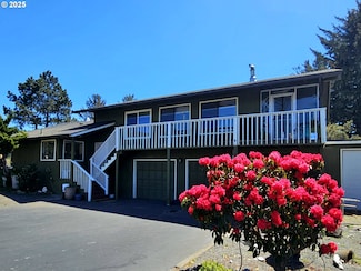 97950 Holly Ln, Brookings, OR 97415