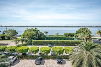 3250 S Ocean Blvd, Palm Beach, FL 33480