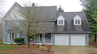 6N061 Ferson Woods Dr, Saint Charles, IL 60175