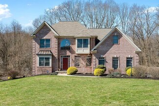113 Georgian Dr, Butler, PA 16002