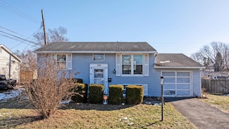3198 Benham Ct, Columbus, OH 43232