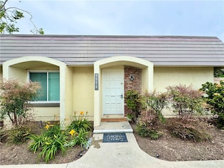 9556 Bloomfield St, Cypress, CA 90630