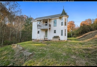 12555 Mclane Pike, Charleston, WV 25320