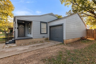 3800 Desert Ridge Dr, Fort Worth, TX 76116