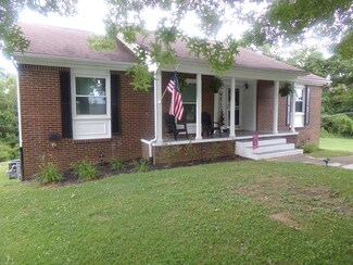 843 Terre Haute Dr, Maysville, KY 41056