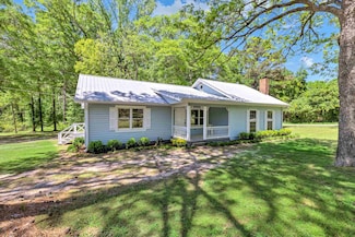 1641 Bowden Pond Rd, Greensboro, GA 30642