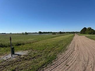 309 S Republican Ave, Juniata, NE 68955