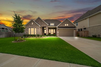 12511 Blossom Dr, Tomball, TX 77375