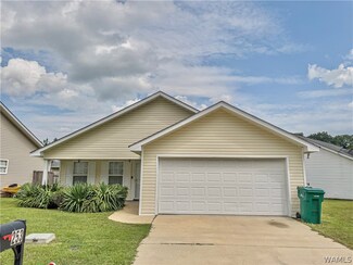 253 Holly Berry Ln, Moundville, AL 35474