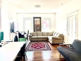 23 Monmouth St Unit 1, Somerville, MA 02143