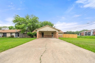 100 Meteor Dr Unit B, Austin, TX 78745