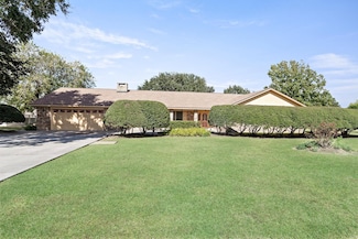 9002 Quail Dr, Orange, TX 77630