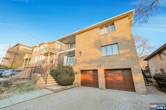 536 1st St Unit 1, Palisades Park, NJ 07650