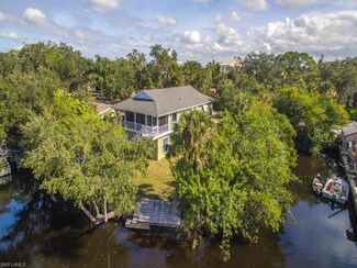 27601 Woodridge Rd, Bonita Springs, FL 34134
