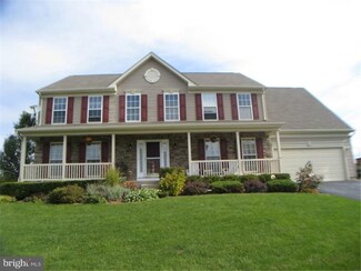 6973 Tuscany Dr, Macungie, PA 18062