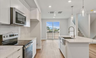 569 Yale Way, San Jose, CA 95117
