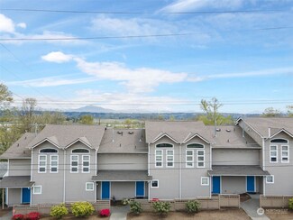 901 E Marine View Dr Unit 105, Everett, WA 98201