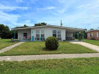 740 Floral Ln, Port Charlotte, FL 33952