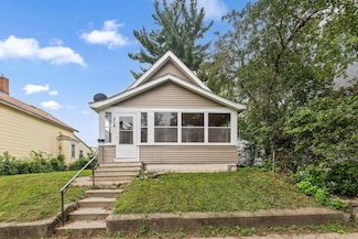 514 Sherburne Ave, Saint Paul, MN 55103