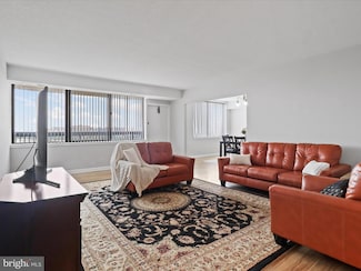 3709 S George Mason Dr Unit 1106 E, Baileys Crossroads, VA 22041