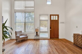 832 E 8th St, Chattanooga, TN 37403