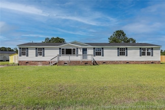 757 Precision Ct, Hope Mills, NC 28348